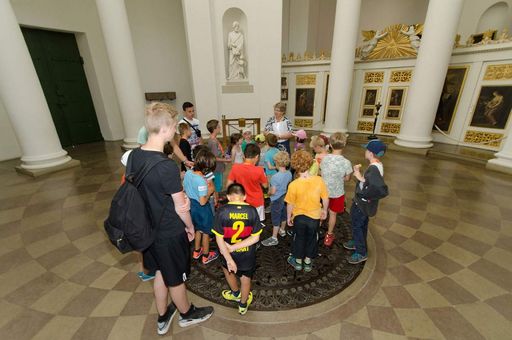 the Sepulchral Chapel on Württemberg Hill, visitors in the an interior room